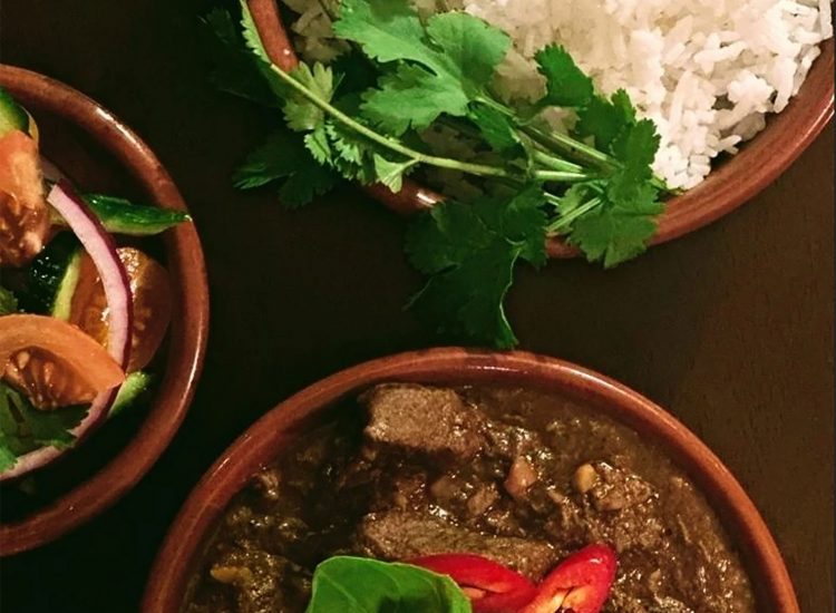 Around the World in 80 Curries